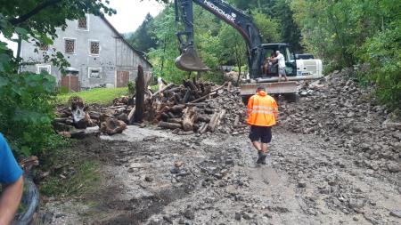 Odstranjevanje materiala na poti v Masorah_PGD Dole